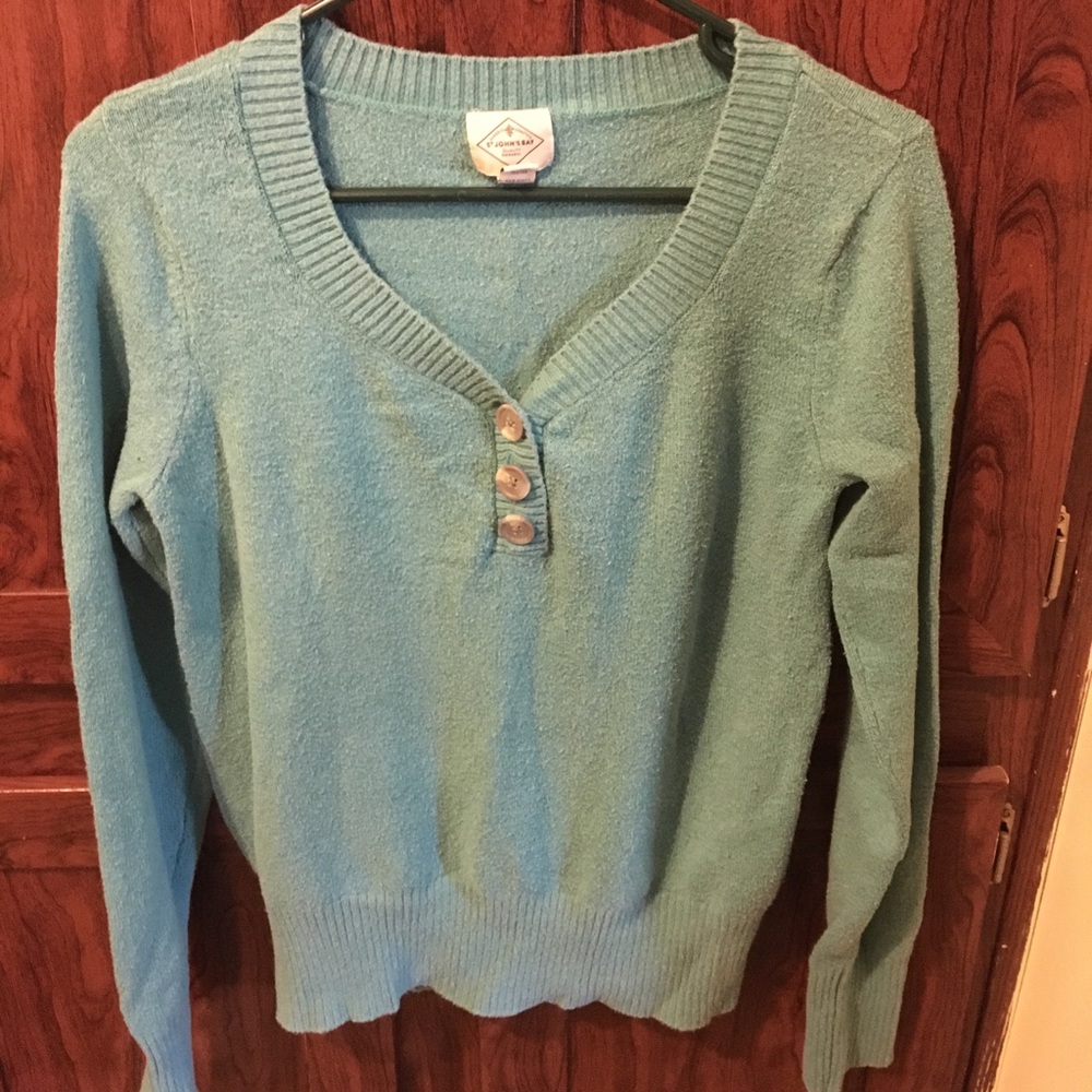 Sweater size M